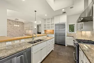 1205 Norwalk Ln, Austin, TX 78703 - Photo 12