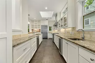 1205 Norwalk Ln, Austin, TX 78703 - Photo 16