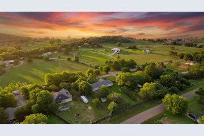1221 Lovers Lane, Bastrop, TX 78602 - Photo 26
