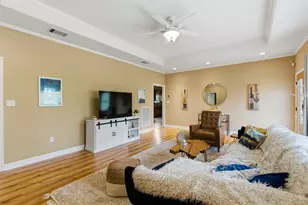 1221 Lovers Ln, Bastrop, TX 78602 - Photo 6