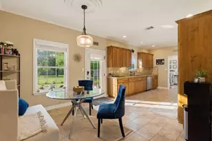 1221 Lovers Ln, Bastrop, TX 78602 - Photo 14