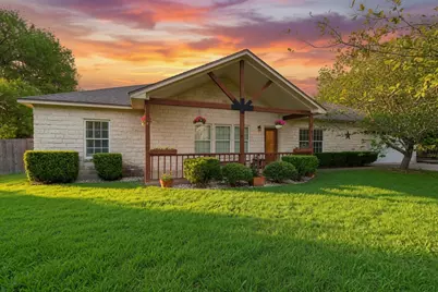 1221 Lovers Lane, Bastrop, TX 78602 - Photo 2