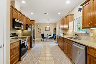 1221 Lovers Ln, Bastrop, TX 78602 - Photo 10