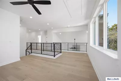 18305 Lake Oaks Drive, Jonestown, TX 78645 - Photo 28
