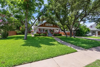 810 E University Avenue, Georgetown, TX 78626 - Photo 1