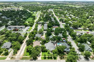 810 E University Ave, Georgetown, TX 78626 - Photo 36