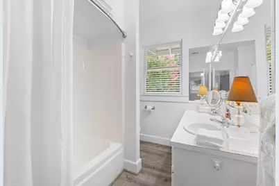 810 E University Avenue, Georgetown, TX 78626 - Photo 14