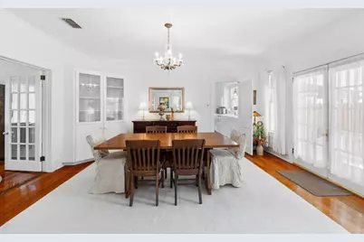 810 E University Avenue, Georgetown, TX 78626 - Photo 8