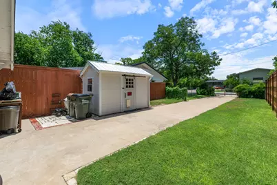 810 E University Avenue, Georgetown, TX 78626 - Photo 32