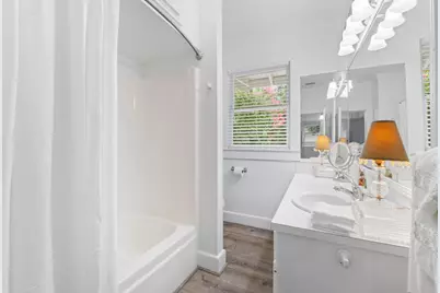 810 E University Avenue, Georgetown, TX 78626 - Photo 24