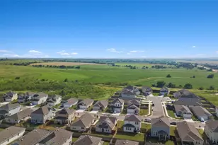 208 Blue Agate Ct, Jarrell, TX 76537 - Photo 4