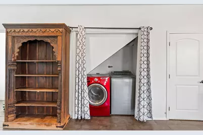 2003 E 9th Street, Austin, TX 78702 - Photo 10