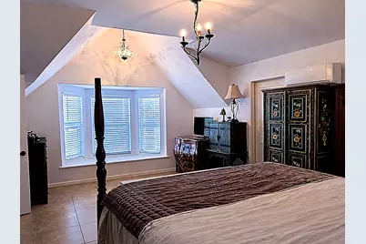 2003 E 9th Street, Austin, TX 78702 - Photo 6