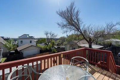 2003 E 9th Street, Austin, TX 78702 - Photo 30