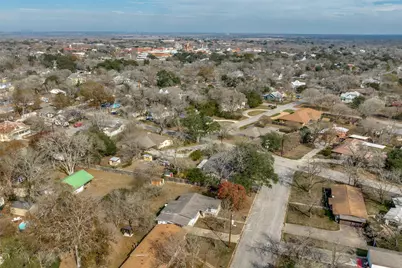 705 Campbell Street, Lockhart, TX 78644 - Photo 28