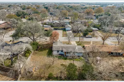 705 Campbell Street, Lockhart, TX 78644 - Photo 30