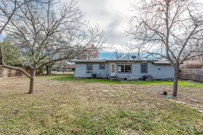 705 Campbell Street, Lockhart, TX 78644 - Photo 24