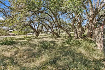 1410 Greenlawn Parkway, Blanco, TX 78606 - Photo 4