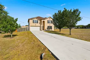 585 Siebert Dr, Kyle, TX 78640 - Photo 2