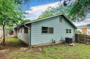 6108 Cherrylawn Cir, Austin, TX 78723 - Photo 24