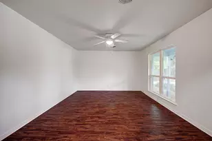 6108 Cherrylawn Cir, Austin, TX 78723 - Photo 4