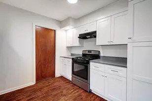 6108 Cherrylawn Cir, Austin, TX 78723 - Photo 10