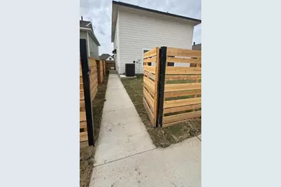 379 Keefer, Kyle, TX 78640 - Photo 20