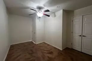 910 W 25th St, Austin, TX 78705 - Photo 30