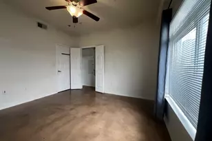 910 W 25th St, Austin, TX 78705 - Photo 10