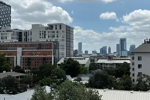 910 W 25th St, Austin, TX 78705 - Photo 34