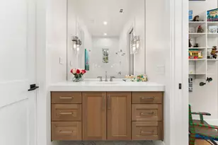 2203 Greenlee Dr, Austin, TX 78703 - Photo 20