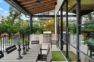 2203 Greenlee Dr, Austin, TX 78703 - Photo 34