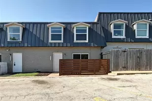 300 E Croslin St, Austin, TX 78752 - Photo 14
