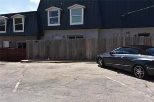 300 E Croslin St, Austin, TX 78752 - Photo 16