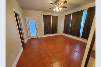 203 E Pecan Street #B, Hutto, TX 78634 - Photo 8