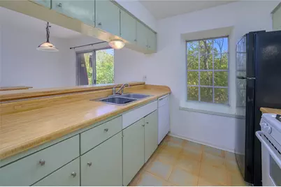 7801 Shoal Creek Boulevard #252, Austin, TX 78757 - Photo 2