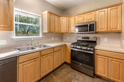 1311 E M Franklin Avenue #A, Austin, TX 78721 - Photo 8