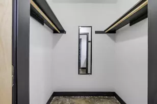 2124 Burton Dr, Austin, TX 78741 - Photo 20