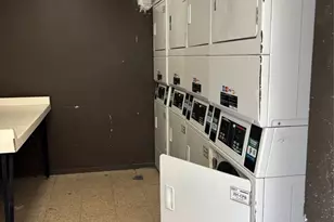 2124 Burton Dr, Austin, TX 78741 - Photo 30