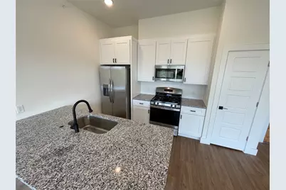 1811 Webberville Road #1301, Austin, TX 78721 - Photo 6