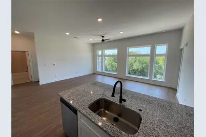 1811 Webberville Road #1301, Austin, TX 78721 - Photo 8