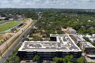 900 S 1st St, Austin, TX 78704 - Photo 18