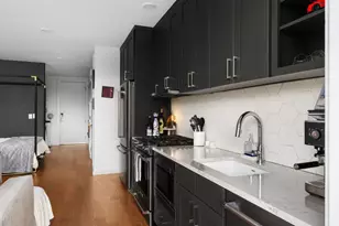 900 S 1st St, Austin, TX 78704 - Photo 8