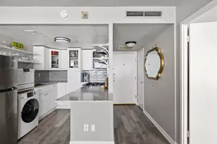 1800 Lavaca St, Austin, TX 78701 - Photo 14