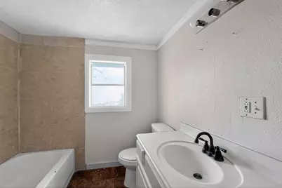 706 W 5th Street, Hearne, TX 77859 - Photo 8