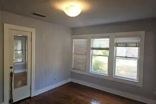 418 Wichita St, Lockhart, TX 78644 - Photo 8