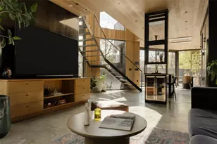 2302 E 11th St, Austin, TX 78702 - Photo 10