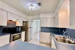 6703 Rustling Oaks Trail, Austin, TX 78759 - Photo 16