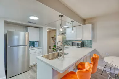 207 N Hi Circle N Street N #105 A&B, Horseshoe Bay, TX 78657 - Photo 4