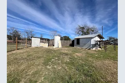 1300 County Road 217, Florence, TX 76527 - Photo 22